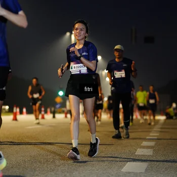 Runner Photo 7433151