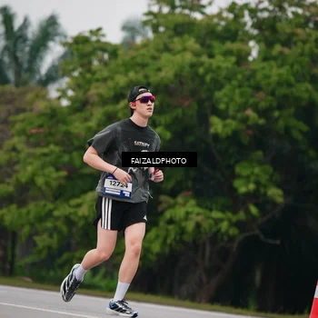 Runner Photo 7433156