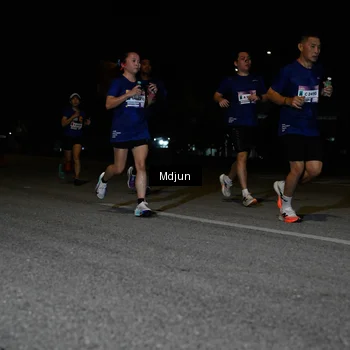 Runner Photo 7433169