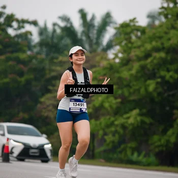 Runner Photo 7433176