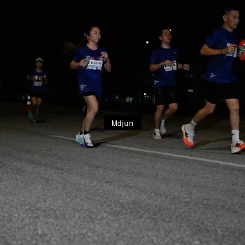Runner Photo 7433186