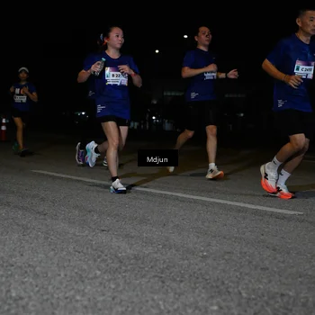 Runner Photo 7433187