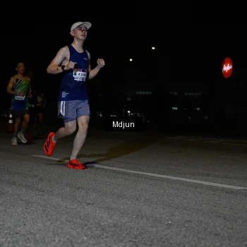 Runner Photo 7433233