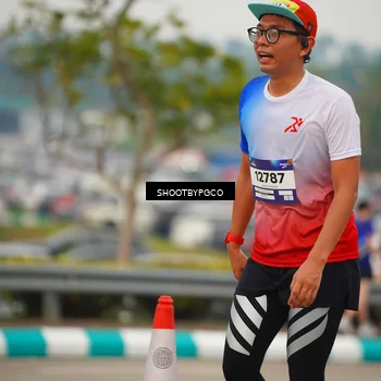 Runner Photo 7433244