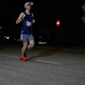 Runner Photo 7433248