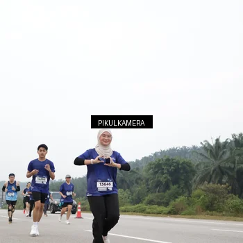 Runner Photo 7433276