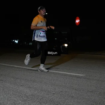 Runner Photo 7433304