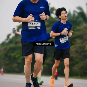 Runner Photo 7433359
