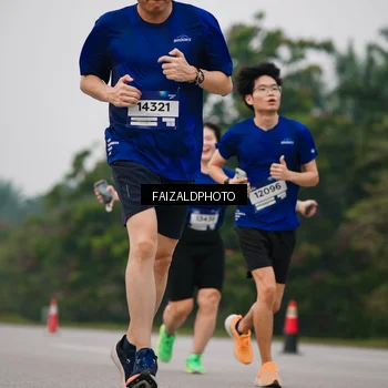 Runner Photo 7433375