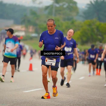 Runner Photo 7433379
