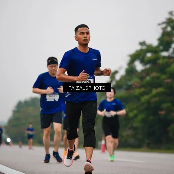 Runner Photo 7433399