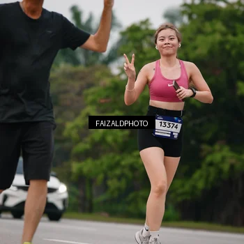 Runner Photo 7433408