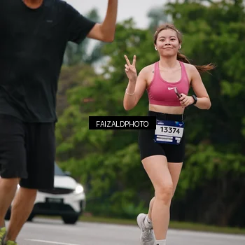 Runner Photo 7433410