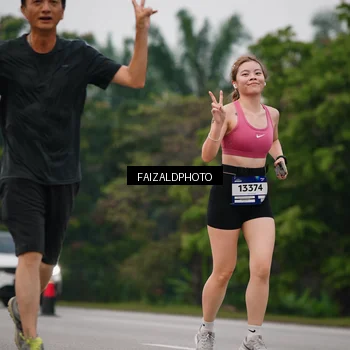 Runner Photo 7433426