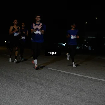 Runner Photo 7433439