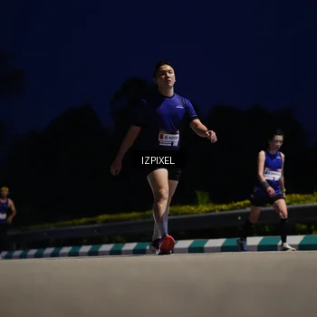 Runner Photo 7433440