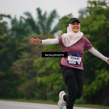 Runner Photo 7433453