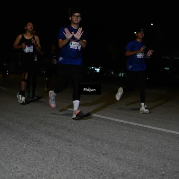 Runner Photo 7433455