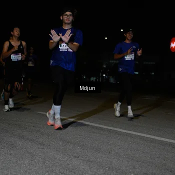 Runner Photo 7433464