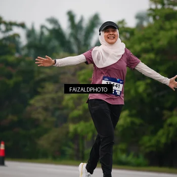 Runner Photo 7433469
