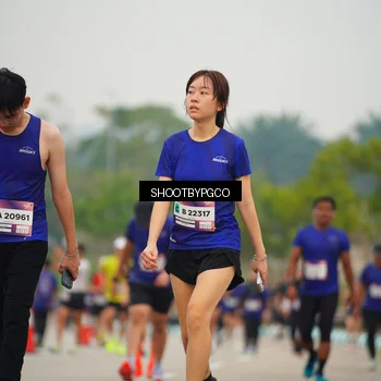 Runner Photo 7433472