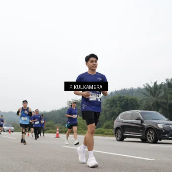 Runner Photo 7433482