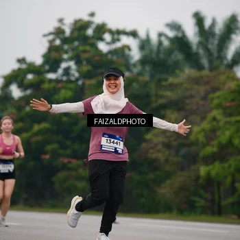 Runner Photo 7433491