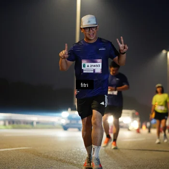Runner Photo 7433494