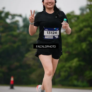 Runner Photo 7433504