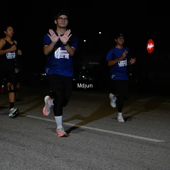 Runner Photo 7433506