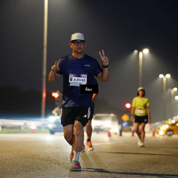 Runner Photo 7433518
