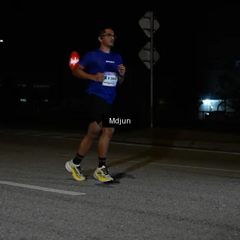 Runner Photo 7433538