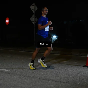 Runner Photo 7433545