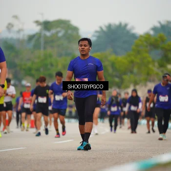 Runner Photo 7433548