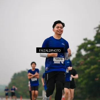 Runner Photo 7433557