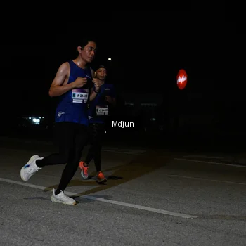 Runner Photo 7433558