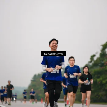 Runner Photo 7433571