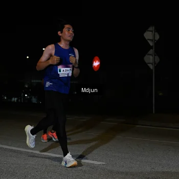 Runner Photo 7433572