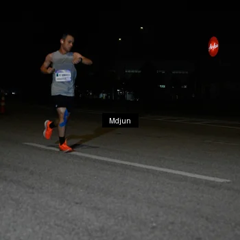 Runner Photo 7433602