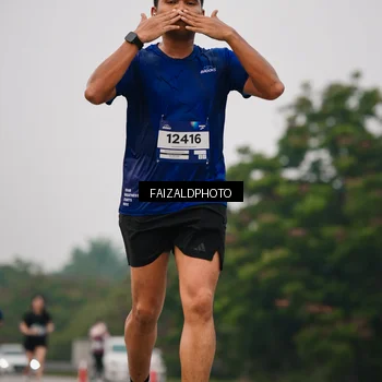 Runner Photo 7433604