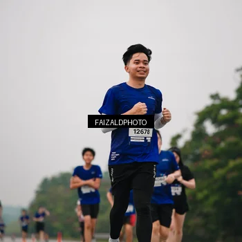 Runner Photo 7433605