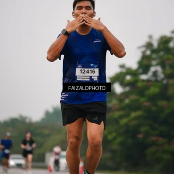 Runner Photo 7433606