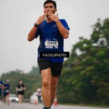 Runner Photo 7433628