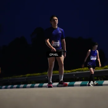 Runner Photo 7433637