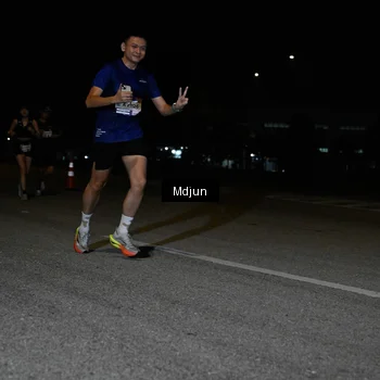 Runner Photo 7433639