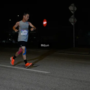 Runner Photo 7433640
