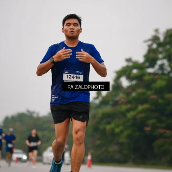Runner Photo 7433649