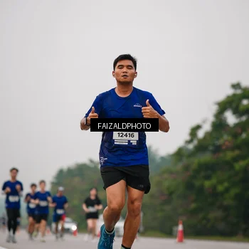 Runner Photo 7433659