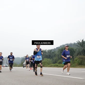 Runner Photo 7433667