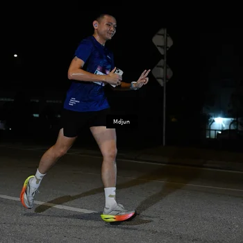 Runner Photo 7433669